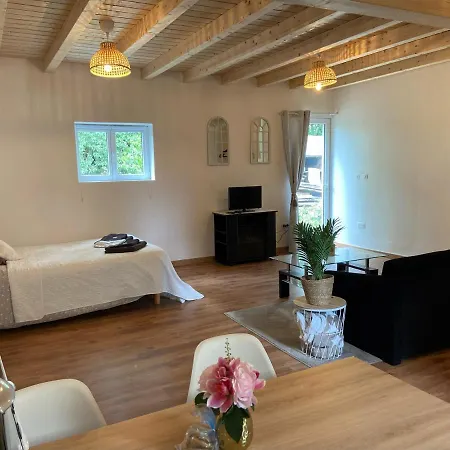Le Chene: Petit Chalet Cosy Proche De Mulhouse Riedisheim Exterior foto
